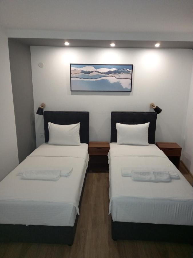 Hotel Prenociste Srebrno Jezero Veliko Gradište Esterno foto