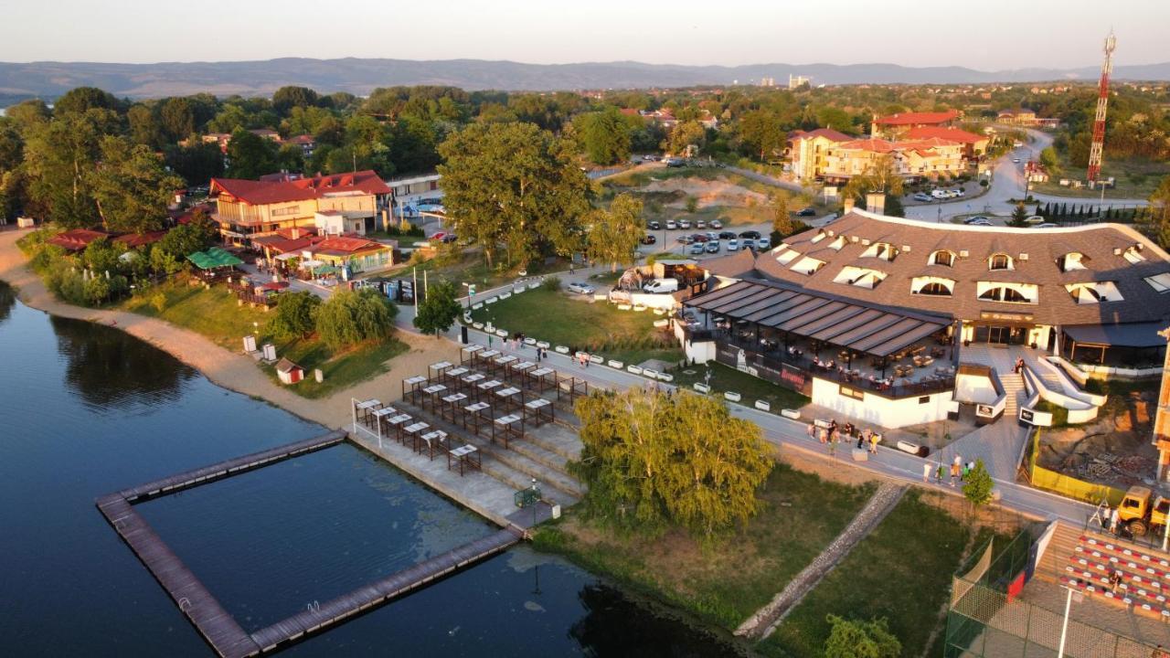 Hotel Prenociste Srebrno Jezero Veliko Gradište Esterno foto