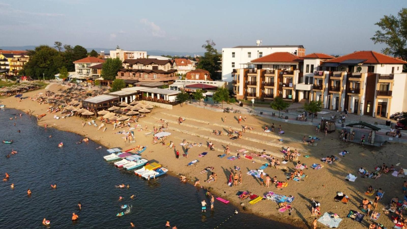 Hotel Prenociste Srebrno Jezero Veliko Gradište Esterno foto